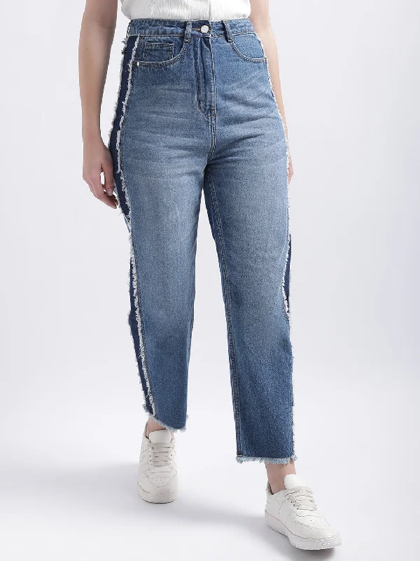 Iconic Women Blue Solid Relaxed Fit Jeans